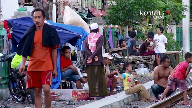 Pemerintah Turunkan Bantuan Sembako dan BLT untuk Masyarakat Terdampak Pandemi Corona