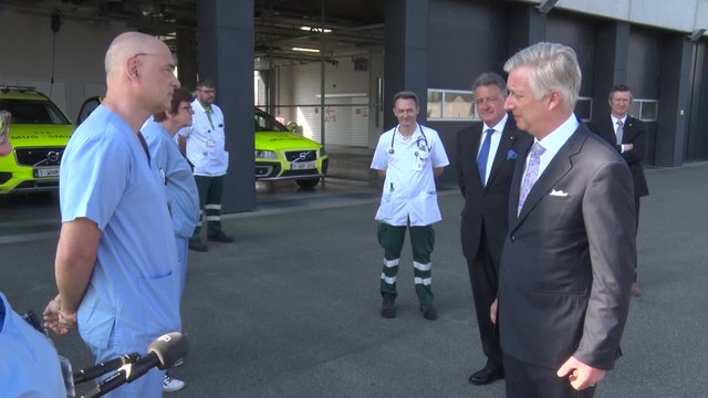 Coronavirus: visite du Roi Philippe au département de Covid de l'hôpital UZ Brussel