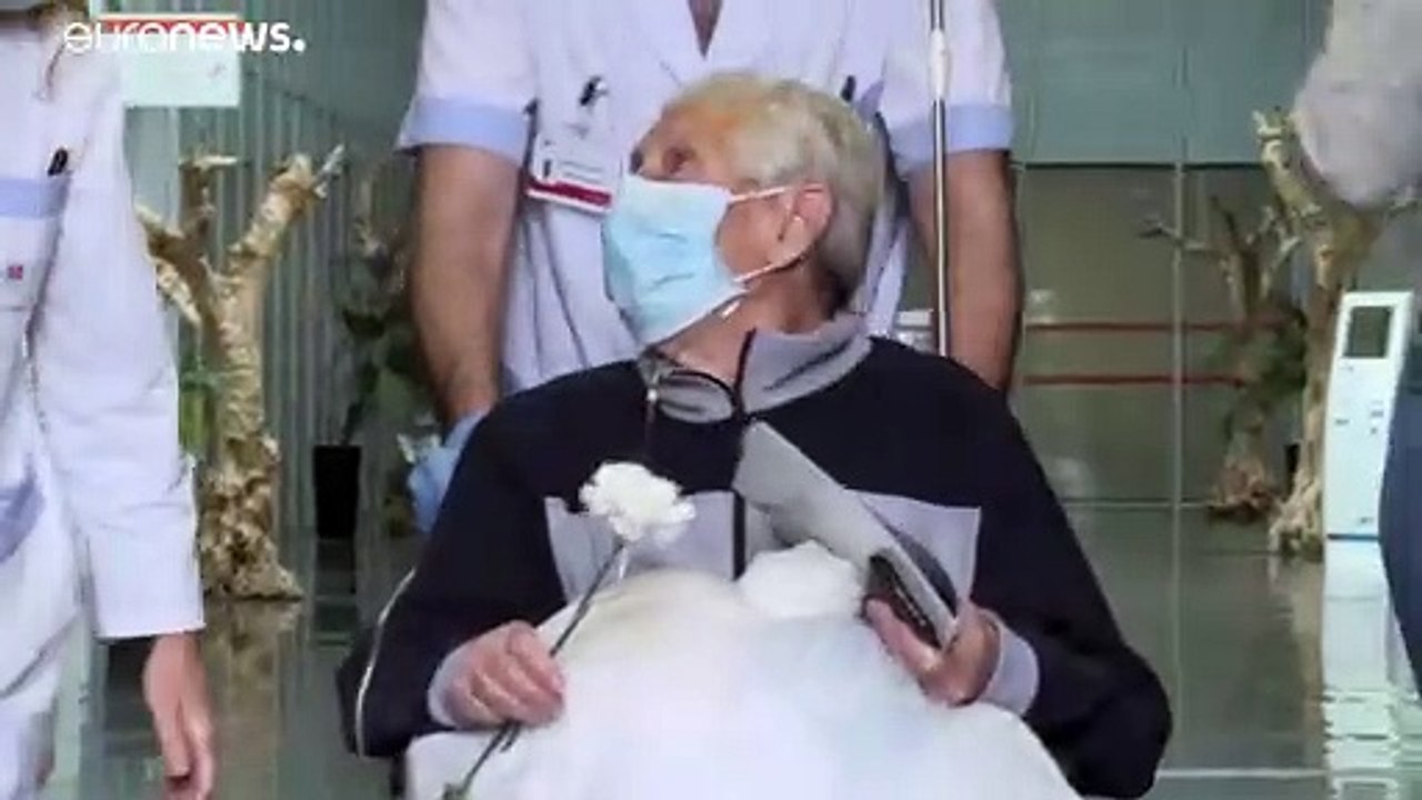 96-Jähriger von Covid geheilt: 'Ich habe dem Tod ins Auge gesehen'