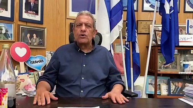 מאיר יצחק הלוי ראש עיריית אילת מברך את עמותת תופעת טבע באילת