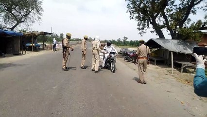 कैराना: यूपी हरियाणा बॉर्डर पर पीएसी के जवान कर रहे हैं संघन चेकिंग