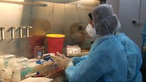 السلطات بغزة تناشد العالم توفير مواد فحص فيروس كورونا للقطاع