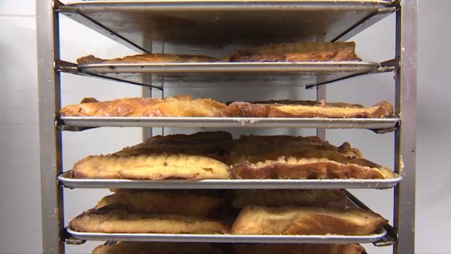 La Mallorquina elabora torrijas para los más necesitados en Madrid