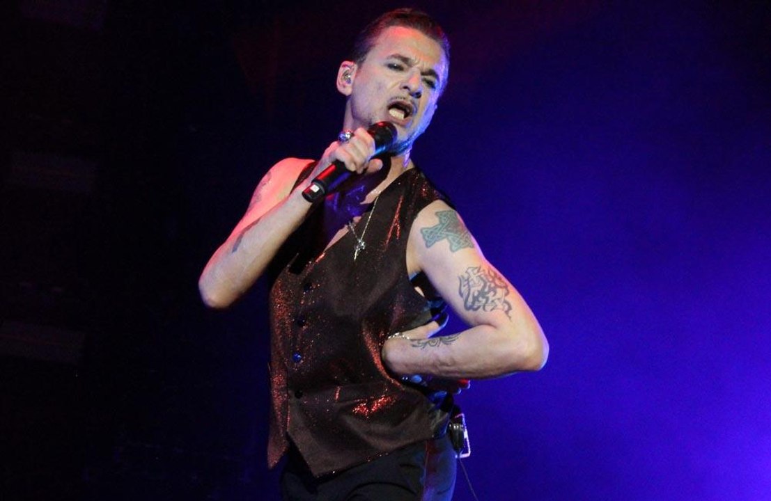 Depeche mode: spenden für ihre crewmitglieder