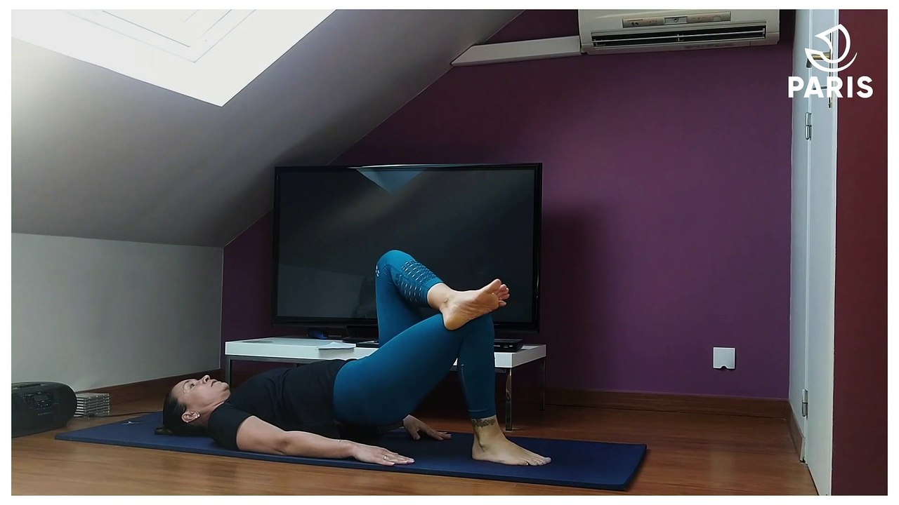 Paris chez vous : séance de renforcement musculaire fessiers pour seniors avec Christel
