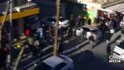 Yol verme tartışması yumruklu kavgaya döndü