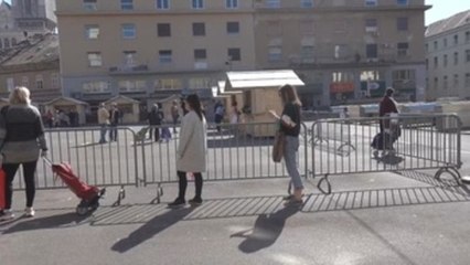 Mercados abiertos en Zagreb como parte de la relajación de medidas contra la COVID-19