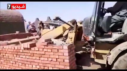 إزالة 90 مقبرة بناها أهالى المنوفية على أرض زراعية وأثرية