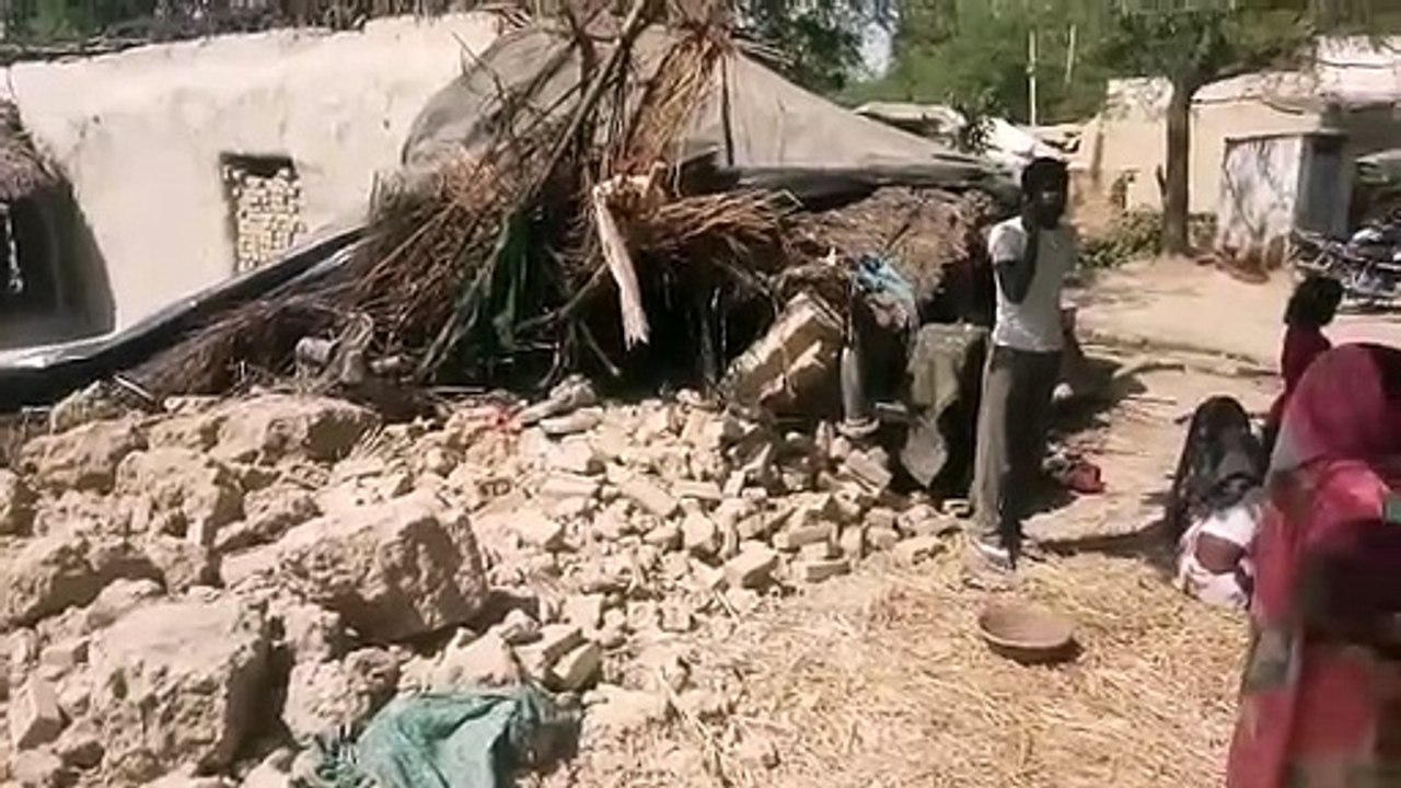 बाराबंकी: अचानक कच्ची दीवार गिरने से एक की मौत , तीन की हालत गंभीर