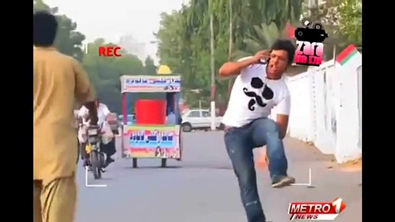 Lanat Hai Zara Hut Kay. Nadir Ali