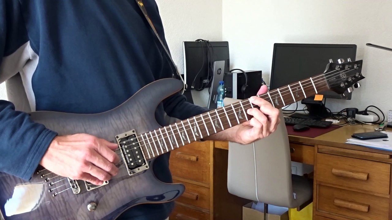 Sunset Lover, Petit Biscuit, démo guitare