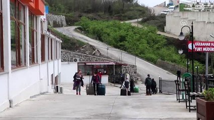 Kanada'dan getirilen 203 Türk vatandaşı yurda yerleştirildi