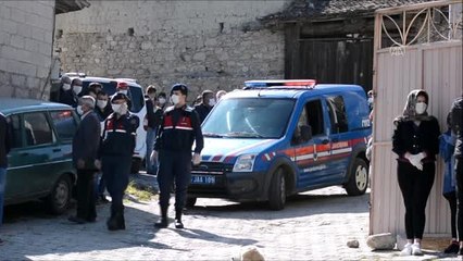 Öldürülüp cesedi parçalanan kişinin cenazesi toprağa verildi