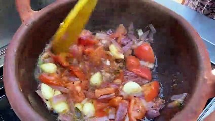 Chettinadu Black Eye Peas Curry by "Qurantine Cook Manushree" : செட்டிநாடு தட்டைப்பயறு காரக்குழம்பு - மனு