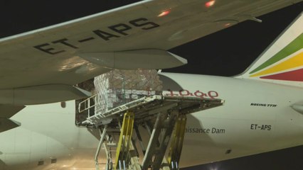 Llega a Valencia el quinto avión de la Generalitat con material sanitario