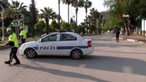 Adana'da şüpheli araç polis ekiplerini alarma geçirdi