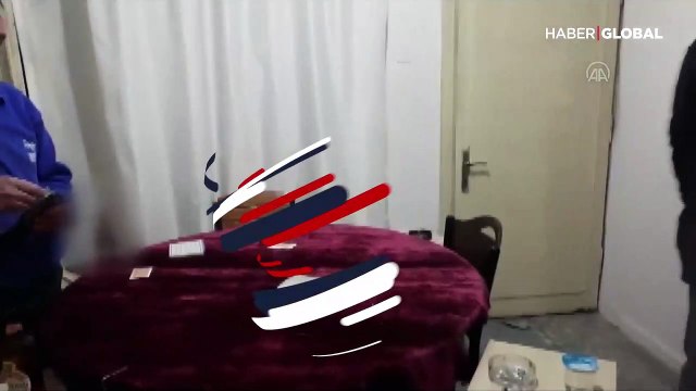 Apartman dairesinde kumar oynarken yakalanan 13 kişiye 40 bin 950 TL ceza kesildi