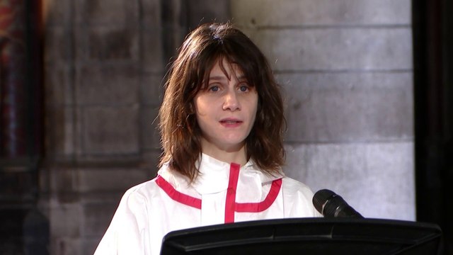 Célébration de Pâques à Notre-Dame: la comédienne Judith Chemla lit tout est achevé de Marie Noël