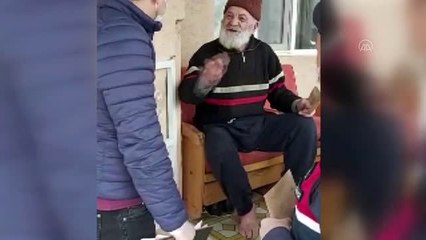 Mustafa dede, 500 lirasını Milli Dayanışma Kampanyası'na bağışladı