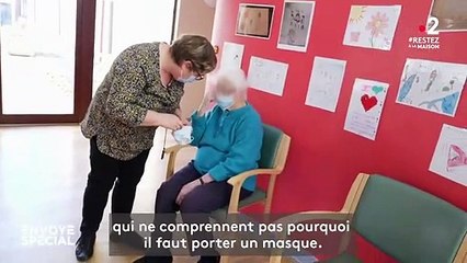 "On ne peut pas les enfermer" : en Ehpad, le confinement dans les chambres s'avère parfois impossible