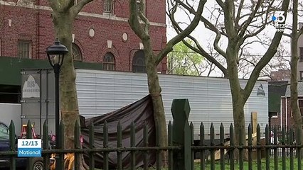 New York : trop nombreux, les morts du coronavirus enterrés dans des fosses communes