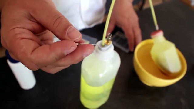 Andreas Kalcker: Cómo hacer CDS MMS Dióxido de Cloro