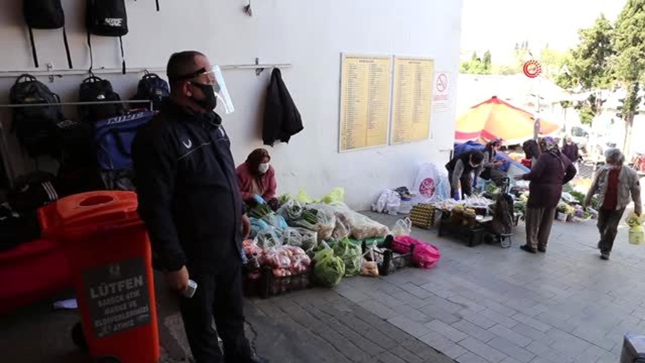 Bodrum'da insanlar pazara teker teker alınıyor