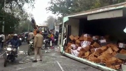 दिल्ली देहरादून हाइवे पर दुर्घटना