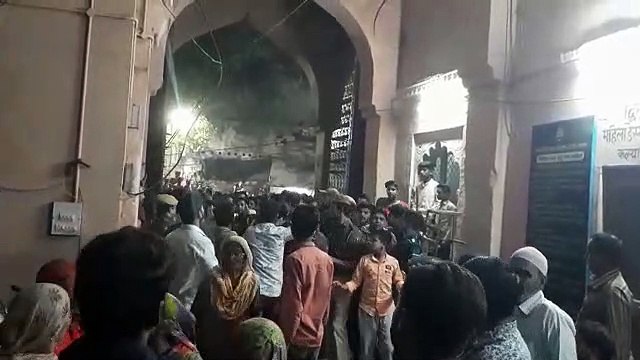 Uproar in the police station demanding arrest