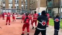 La croix rouge danse pour les enfants hospitalisés en Italie !