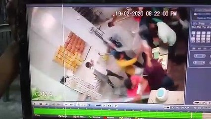 Broker attacked in transaction dispute