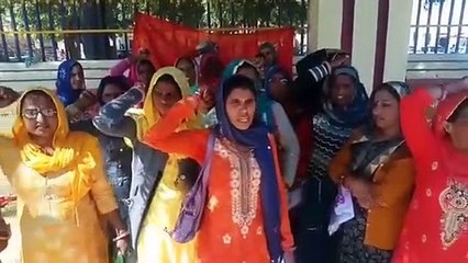 आंगनबाड़ी कार्यकर्ताओं का प्रदर्शन