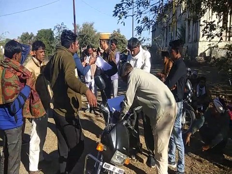 दो बाइकों की भिड़ंत में पांच बहनों के इकलौते भाई की मौत, दो घायल