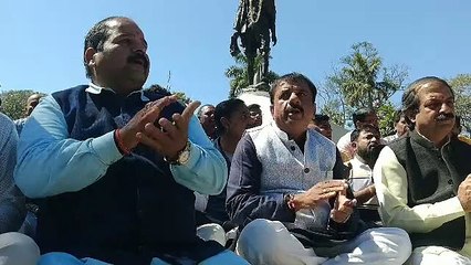 रानी कमलापति की प्रतिमा का अनावरण के साथ ही राजनीति शुरू