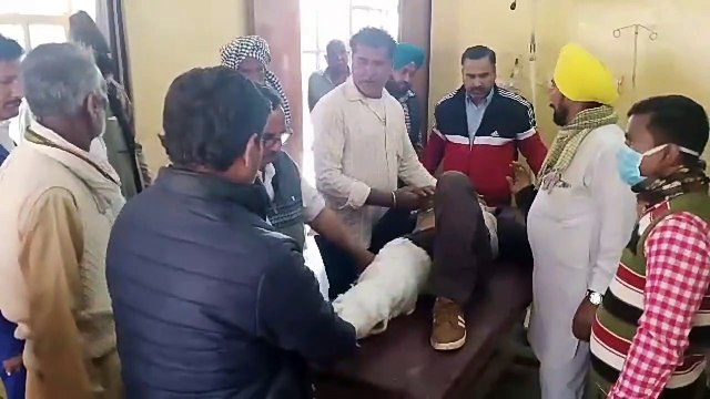 कार तथा टेम्पों की आमने-सामने की टक्कर में पांच घायल, दो अन्यत्र रैफर