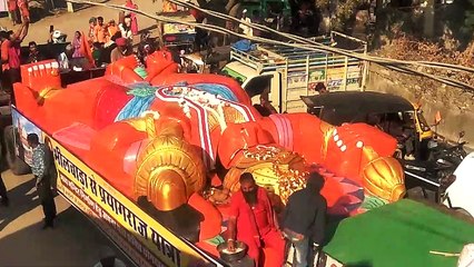 आकर्षण का केंद्र बनी चौसठ टन वजनी बालाजी की प्रतिमा