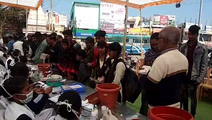 निशुल्क ब्लड ग्रुप टेस्ट कर कार्ड बनाने का अभियान