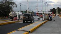 Kolombiya'da koronavirüs önlemleri - Bogota'ya gelen araçlar dezenfekte ediliyor