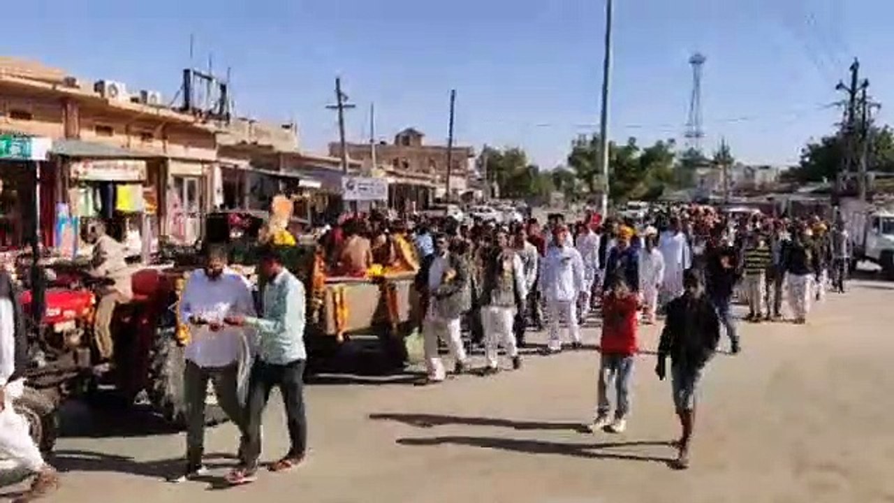 हर्षोल्लास के साथ मनाई विश्वकर्मा जयंती,शोभायात...