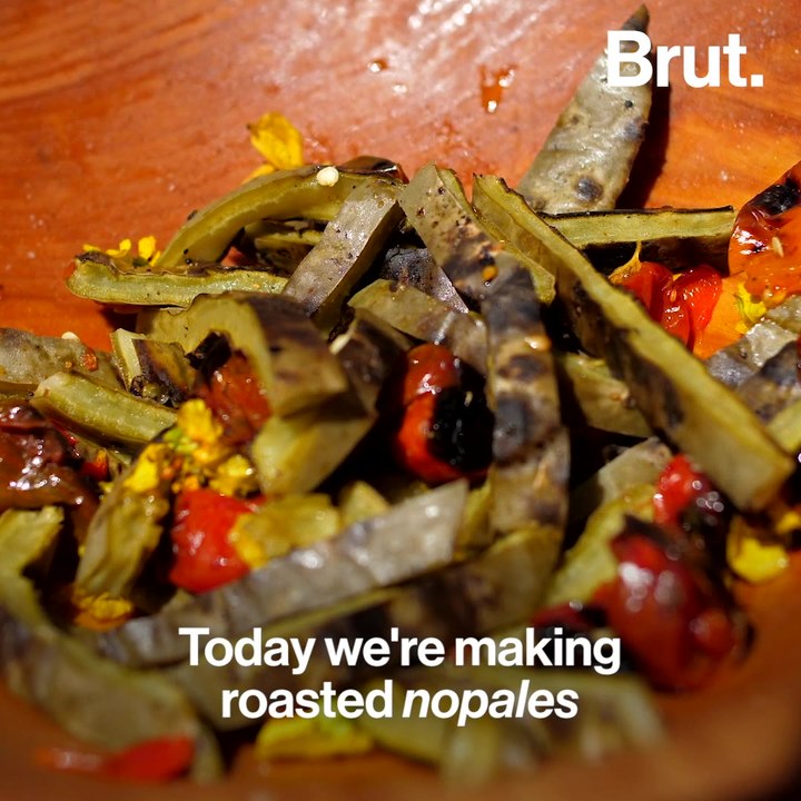 Indigenous Chef Teaches Traditional Cooking Tec...