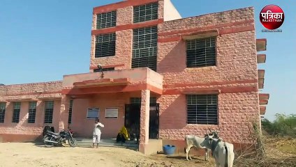 VIDEO : ‘घुमक्कड़ों’ को दिखानी थी शिक्षा की राह, लापरवाही ऐसी कि भवन भी नहीं हुआ शुरू, पढ़ें पूरी खबर