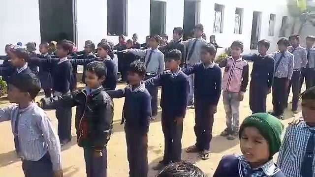 जन्मभूमि को संवारने और स्वच्छता के लिए समय देने नौनिहालों ने ली शपथ
