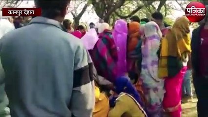 下载视频: मंदिर में दर्शन के लिये जा रहे थे बाइक सवार, फिर हुआ ऐसा हादसा कि मच गया हडकम्प