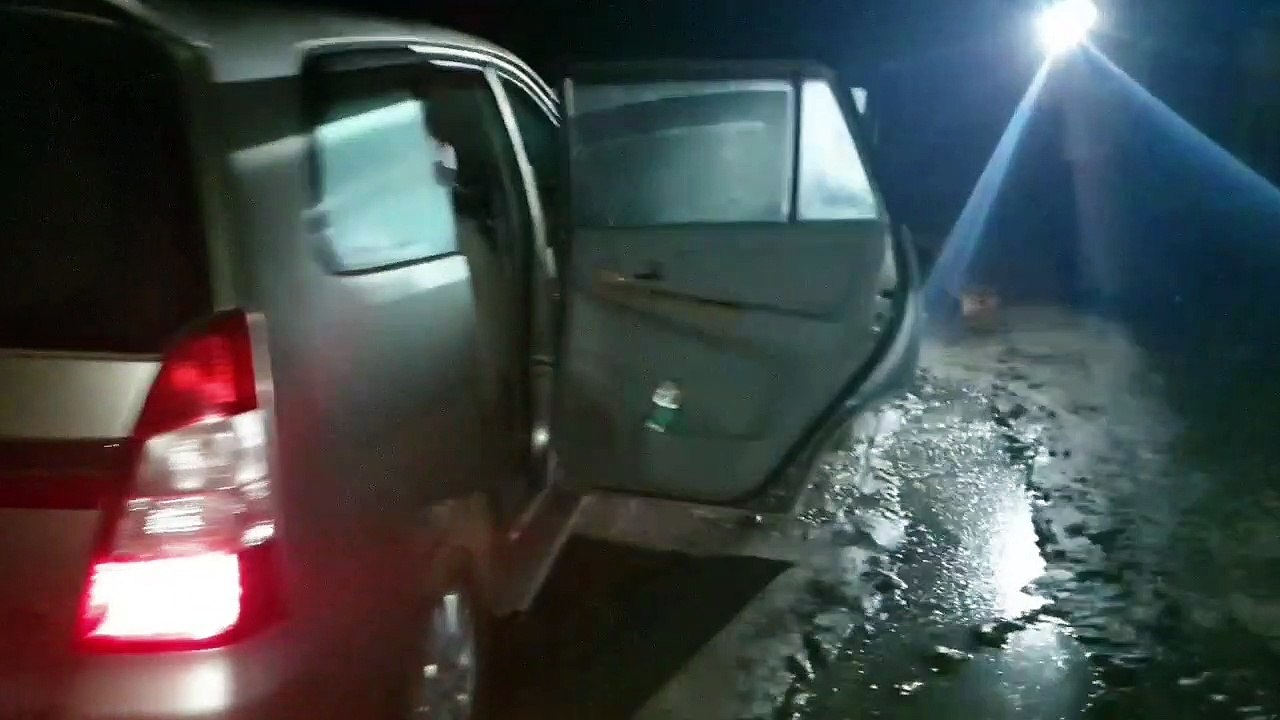 यूपी के सहारनपुर में पुलिस बदमाशों के बीच मुठभेड़