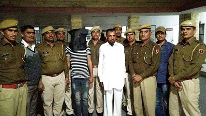 Chain robbery rupees in joy