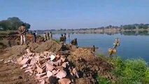 SDM cracked down on Lakhahar Ghat, boat machines destroyed