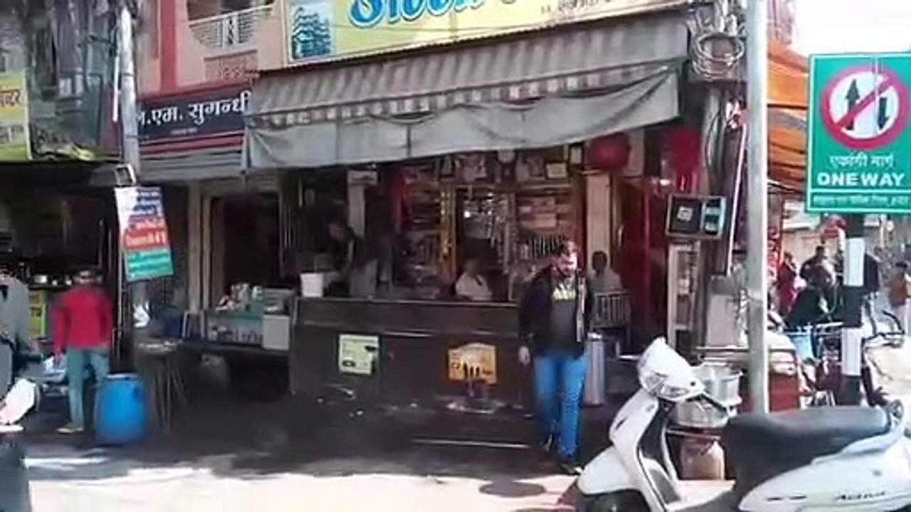 जिला प्रशासन के अफसर भी रख रहे बारीकी से नजर