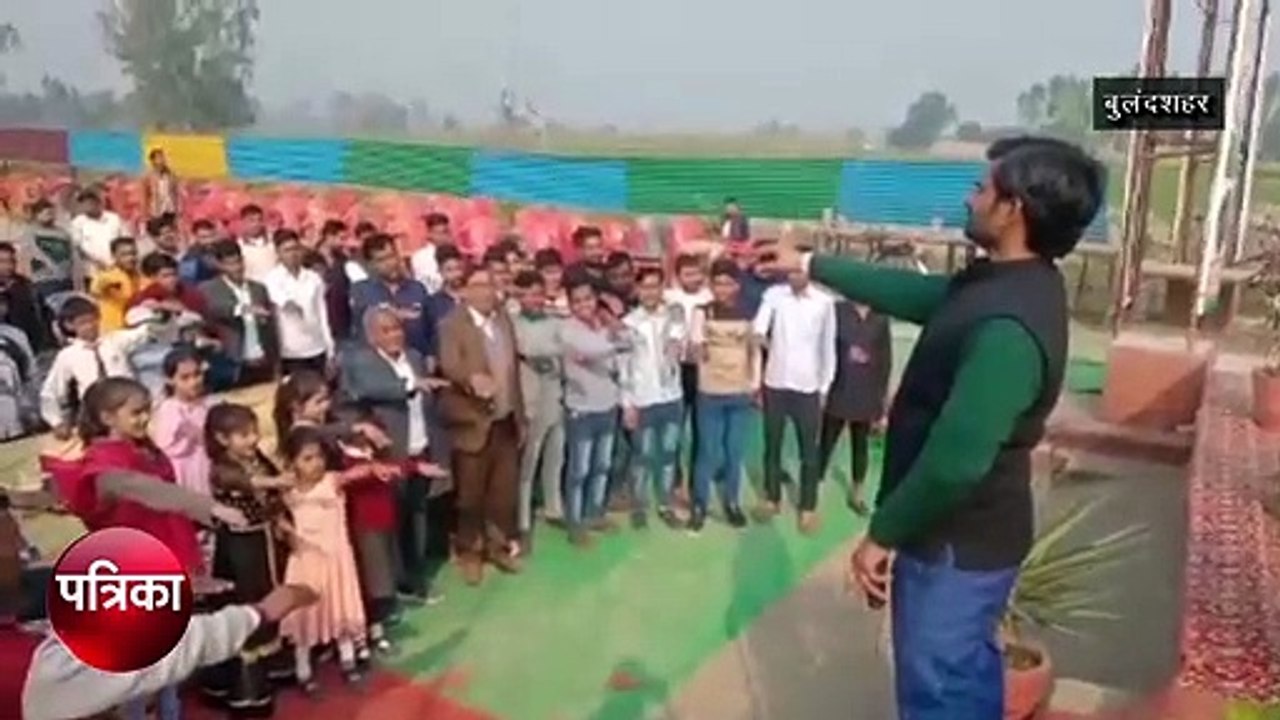 'स्वर्णिम भारत' अभियान के तहत छात्र-छात्राओं ने...