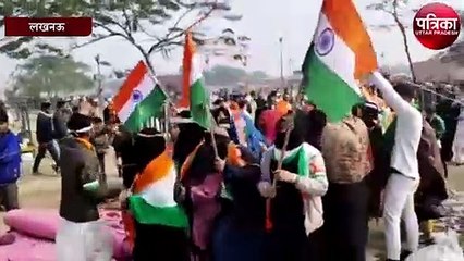 घंटा घर पर निकाली गयी तिरंगा यात्रा, महिलाओं में आक्रोश