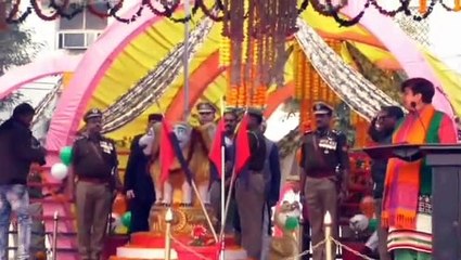 गणतंत्र दिवस पर पुलिस लाइन में हुआ भव्य परेड का हुआ आयोजन- देखें वीडियो